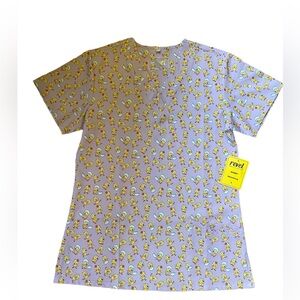 Women’s‎ Baby Chick Print Scrub Top.